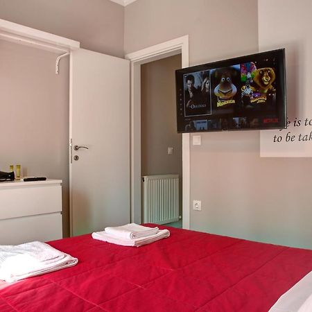 סלוניקי Modern Style Home Near The Train Station מראה חיצוני תמונה